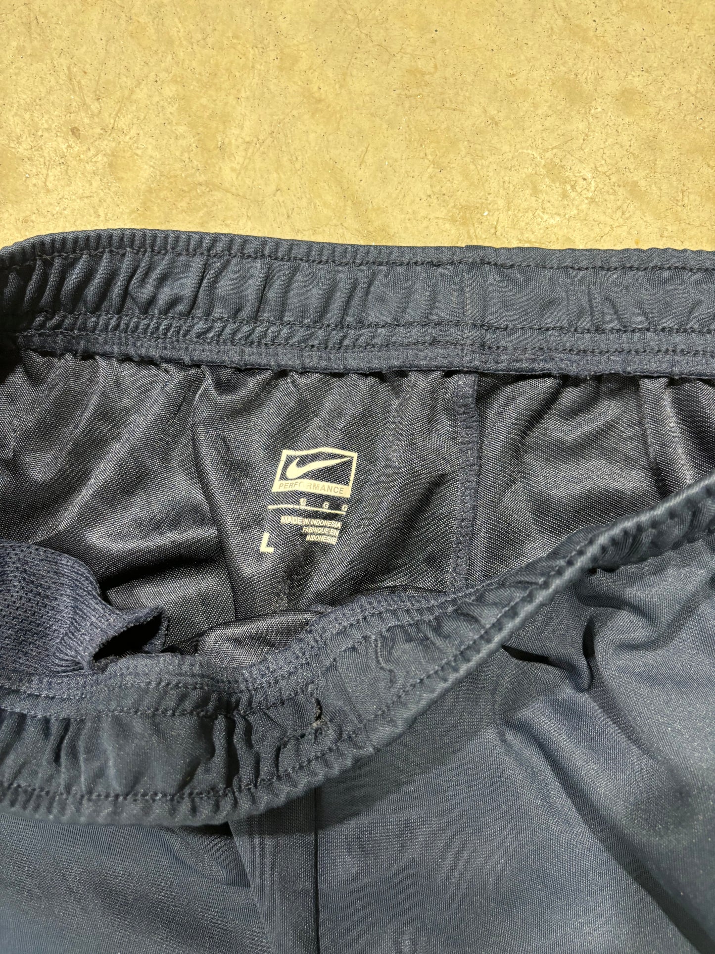 (L) 00s Nike Track Pants