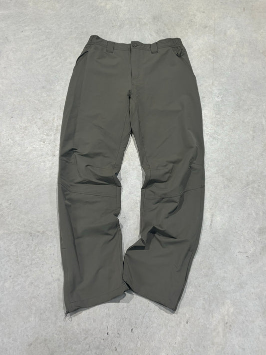 (L) Kathmandu Hiking Pants