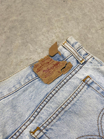 (38) 00s Levis Jeans