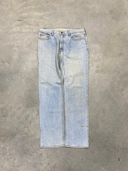 (38) 00s Levis Jeans