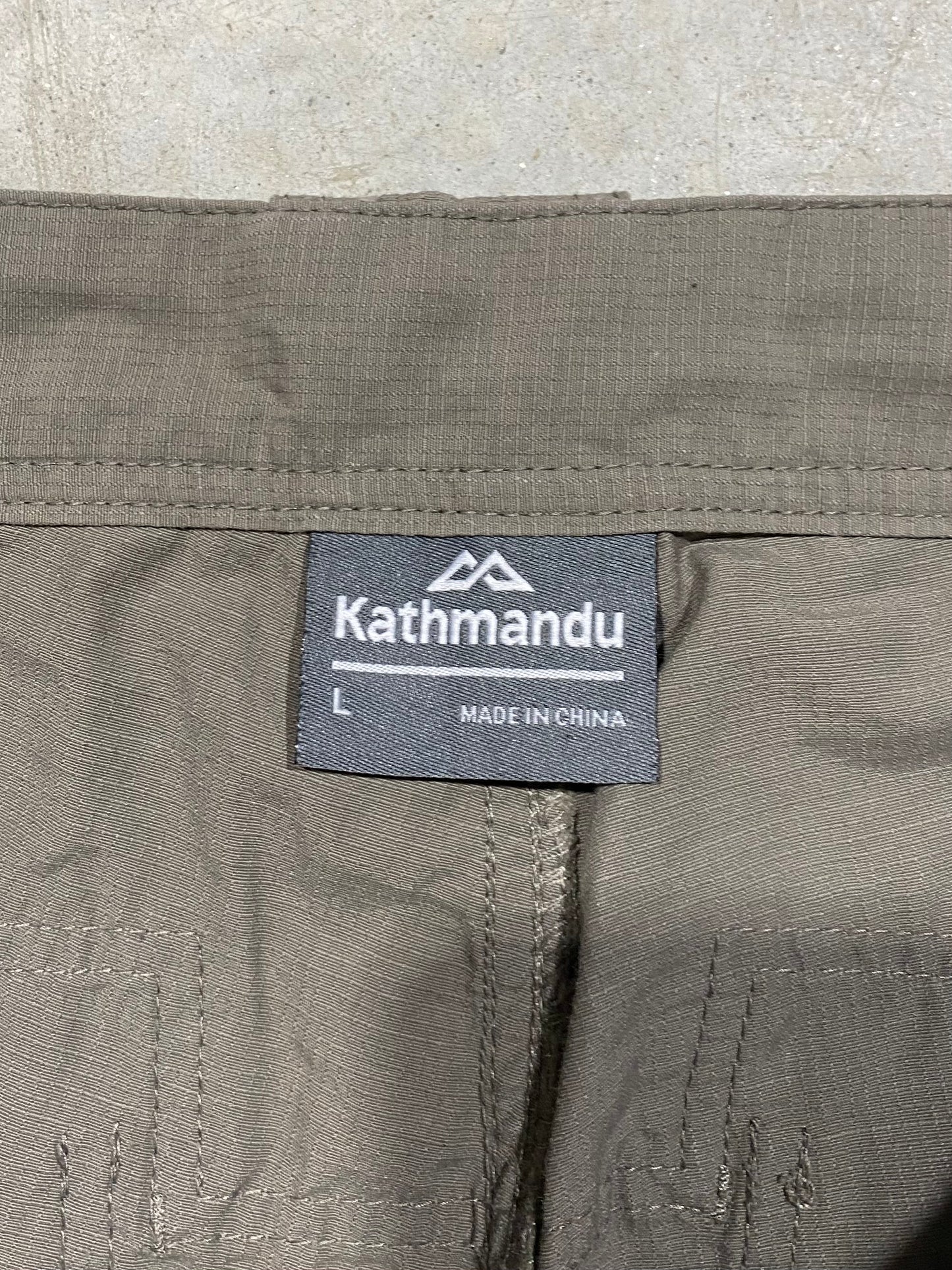 (L) Kathmandu Hiking Cargo Pants