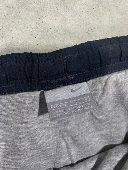 (L) Wmns 00s Nike Track Pants